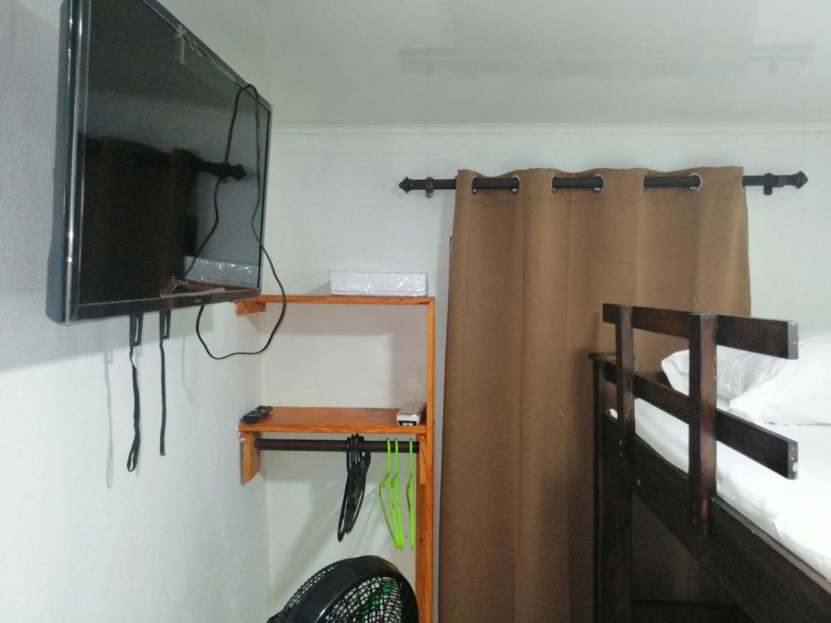 Miss Bassy'S Lodging 호텔 San Andrés 외부 사진